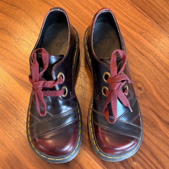Dr. Martens NWOT Black and Burgundy Lace-Up Shoes - Picture 2 of 3